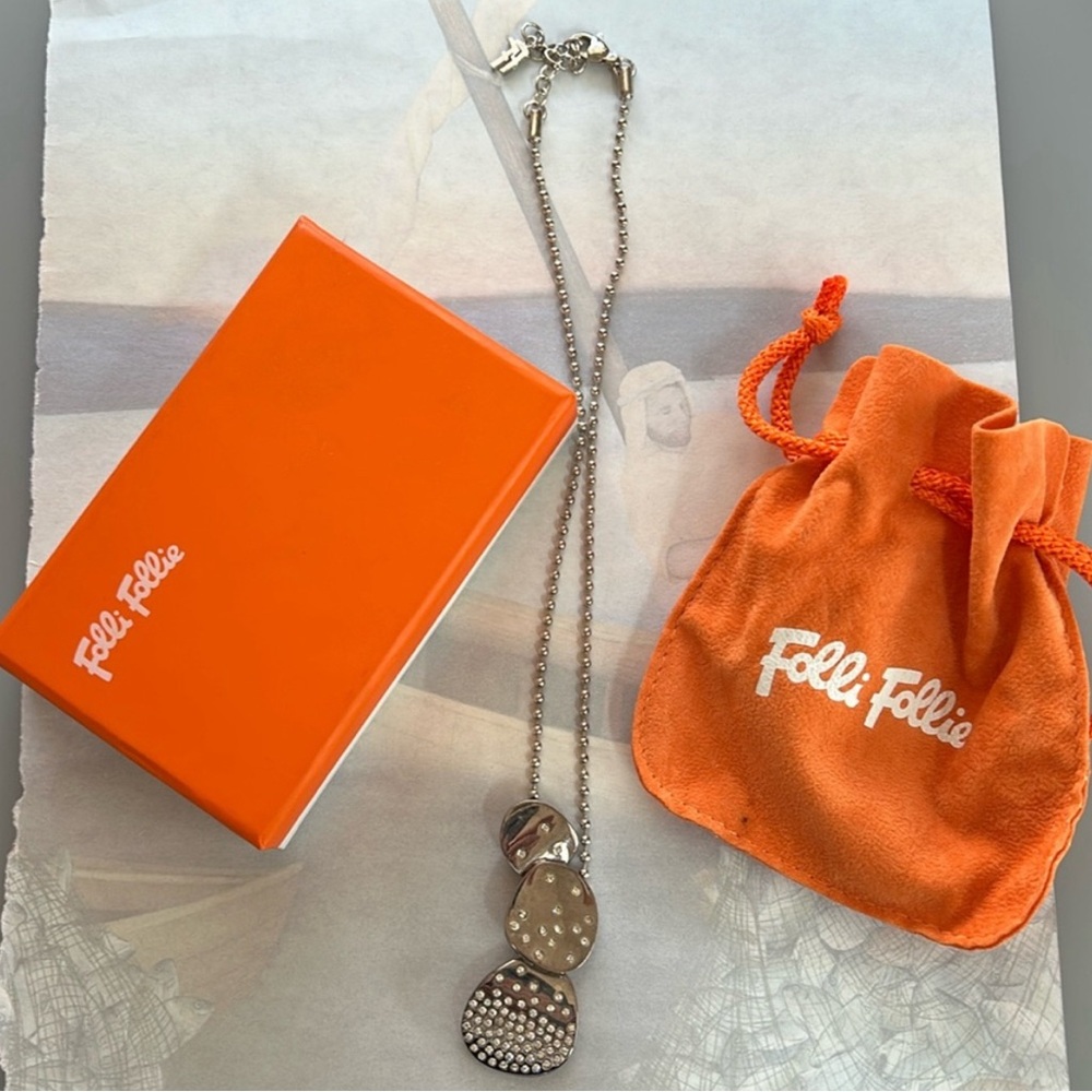 FOLLI FOLLIE NECKLACE with pouch and box